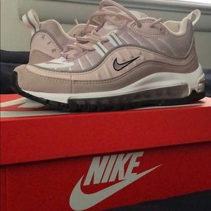 Women’s Nike Air Max 98
